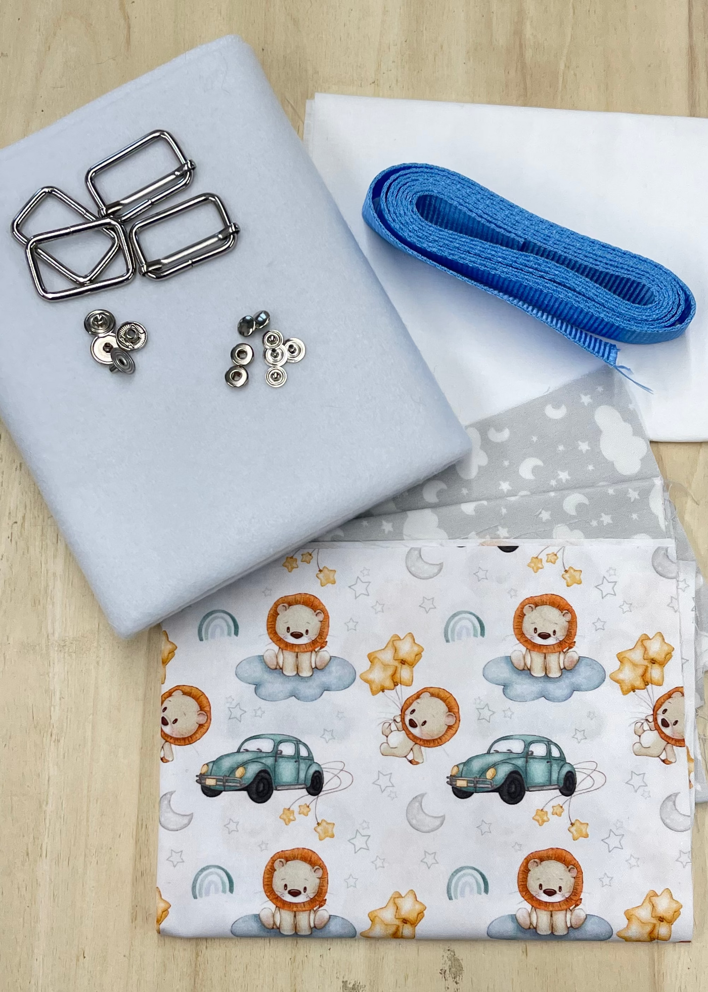 Kit Zainetto<br>Little Lion e Notte Stellata Grigia